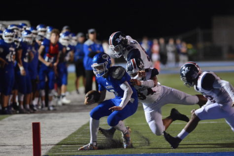 Photo Gallery: Varsity Football vs Manhattan Sept 21