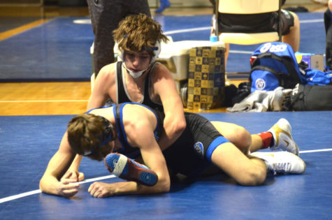Wrestling Team Finds Success at 6A Regionals